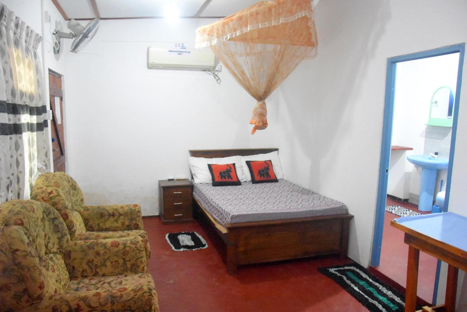 Meera Homestay & Guest House Anuradhapura Exterior foto